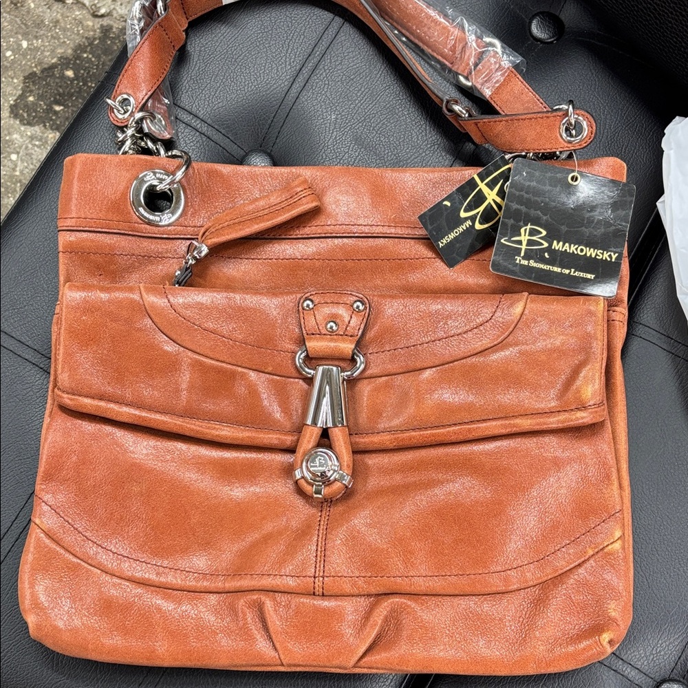 B. Makowsky Rich Brown Leather Shoulder Bag